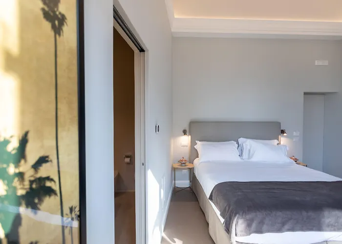 Domus 21 Luxury Guest house 4*